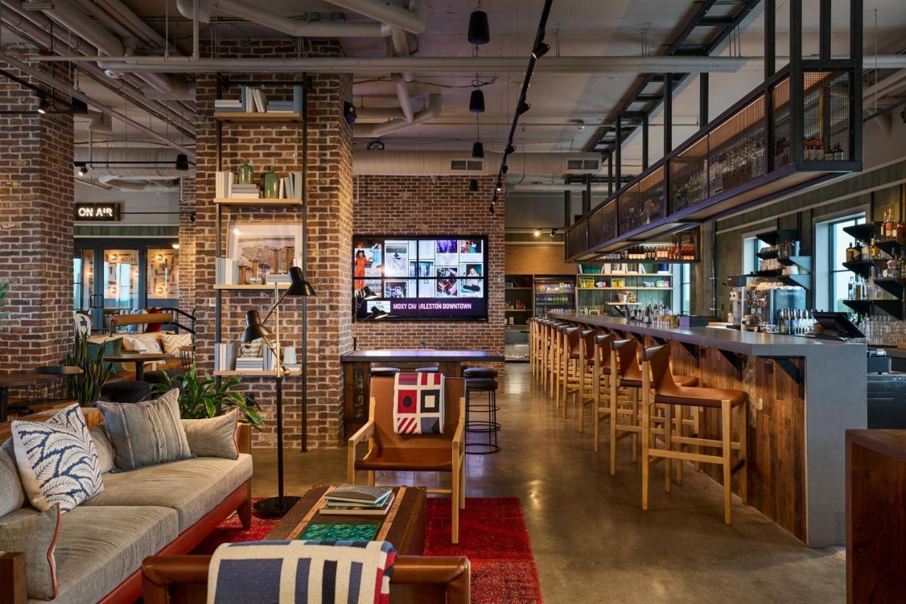 Hotel Moxy Downtown 3*
