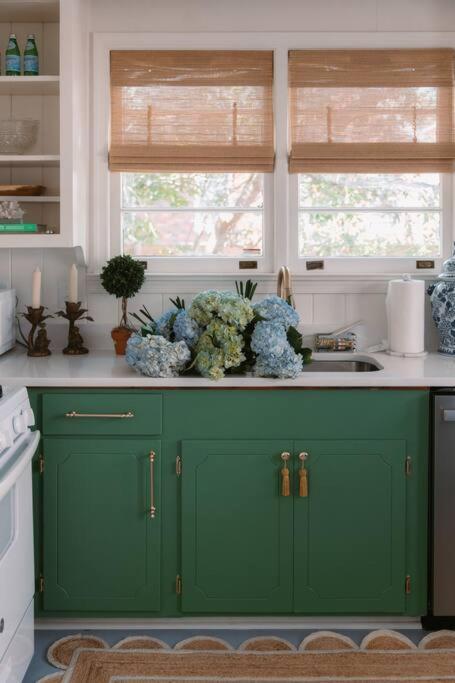The Grand Millennial In Downtown Holiday home *