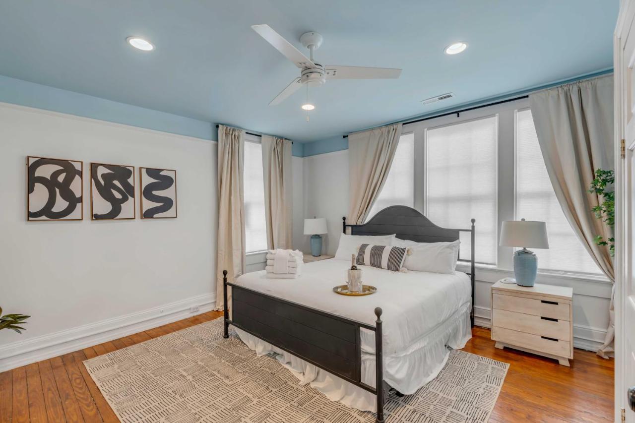 The Palmetto House B- Walk To King Street Charleston