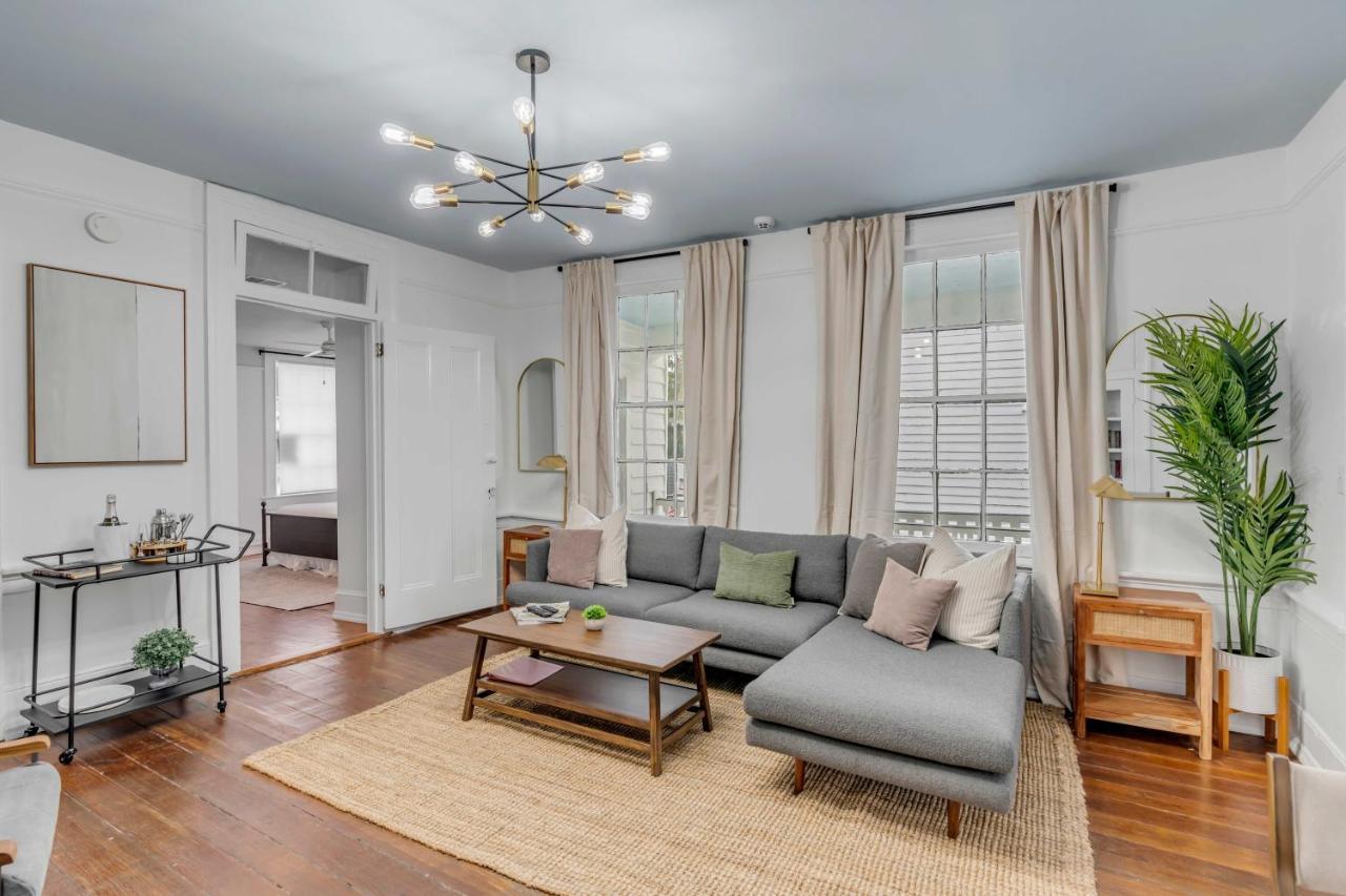 The Palmetto House B- Walk To King Street Charleston