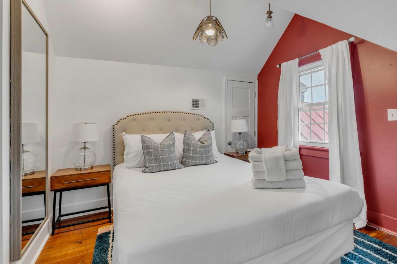 The Palmetto House B- Walk To King Street *