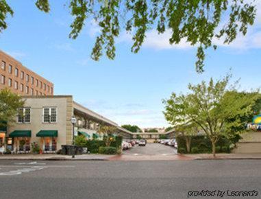 Days By Wyndham Historic District Hotel