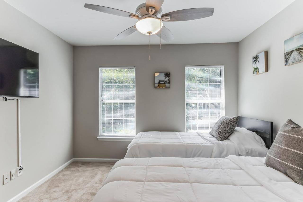 Holiday home Lowcountry Haven - Game Rm + King Bds, Mins 2 Dwtn Charleston