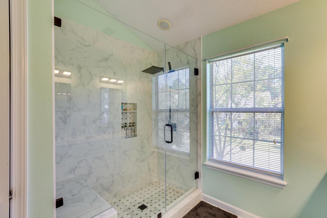 North Near Shopping And Dining! Holiday home Charleston