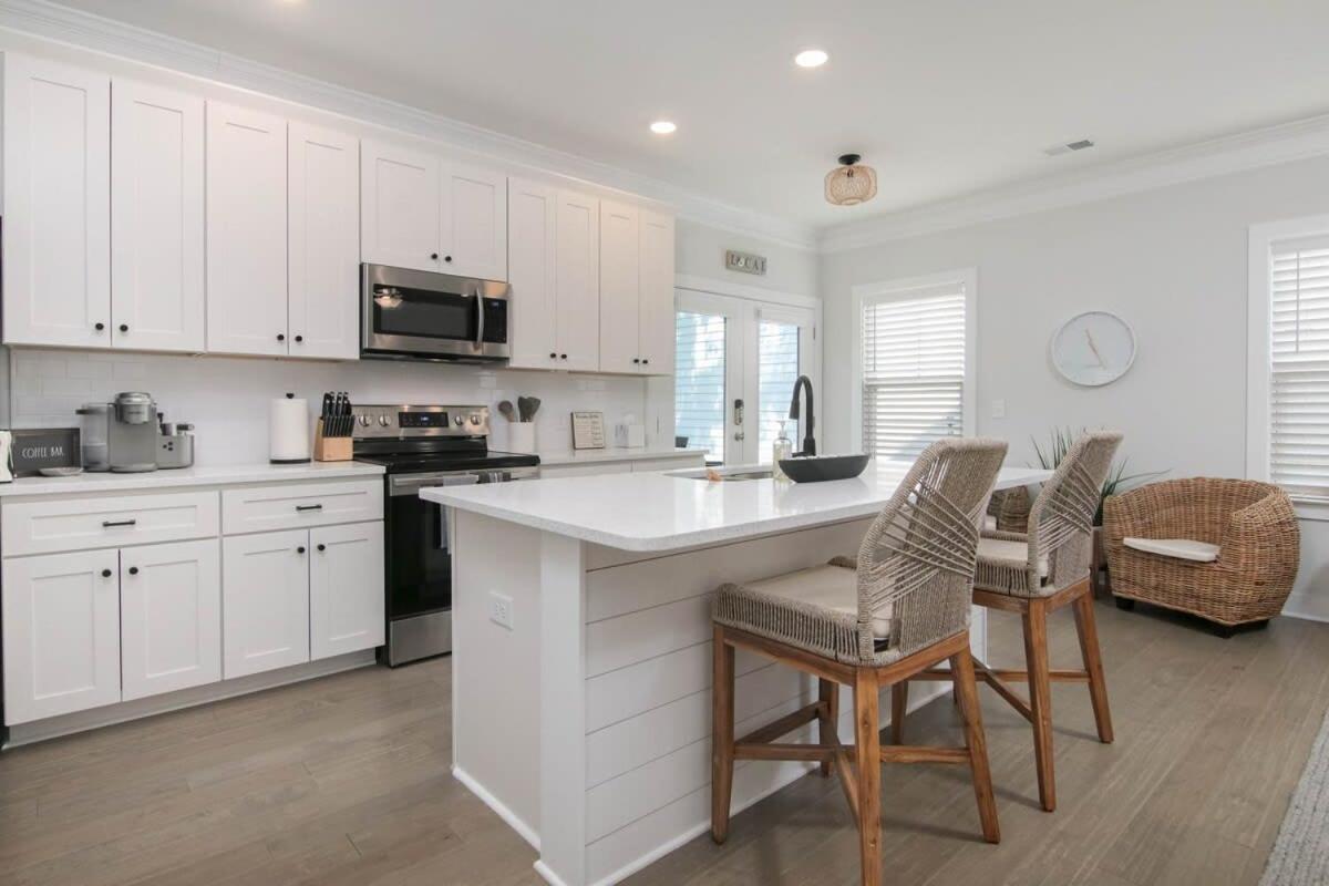 Southern Charming New Mins To & Dwntn Holiday home Charleston