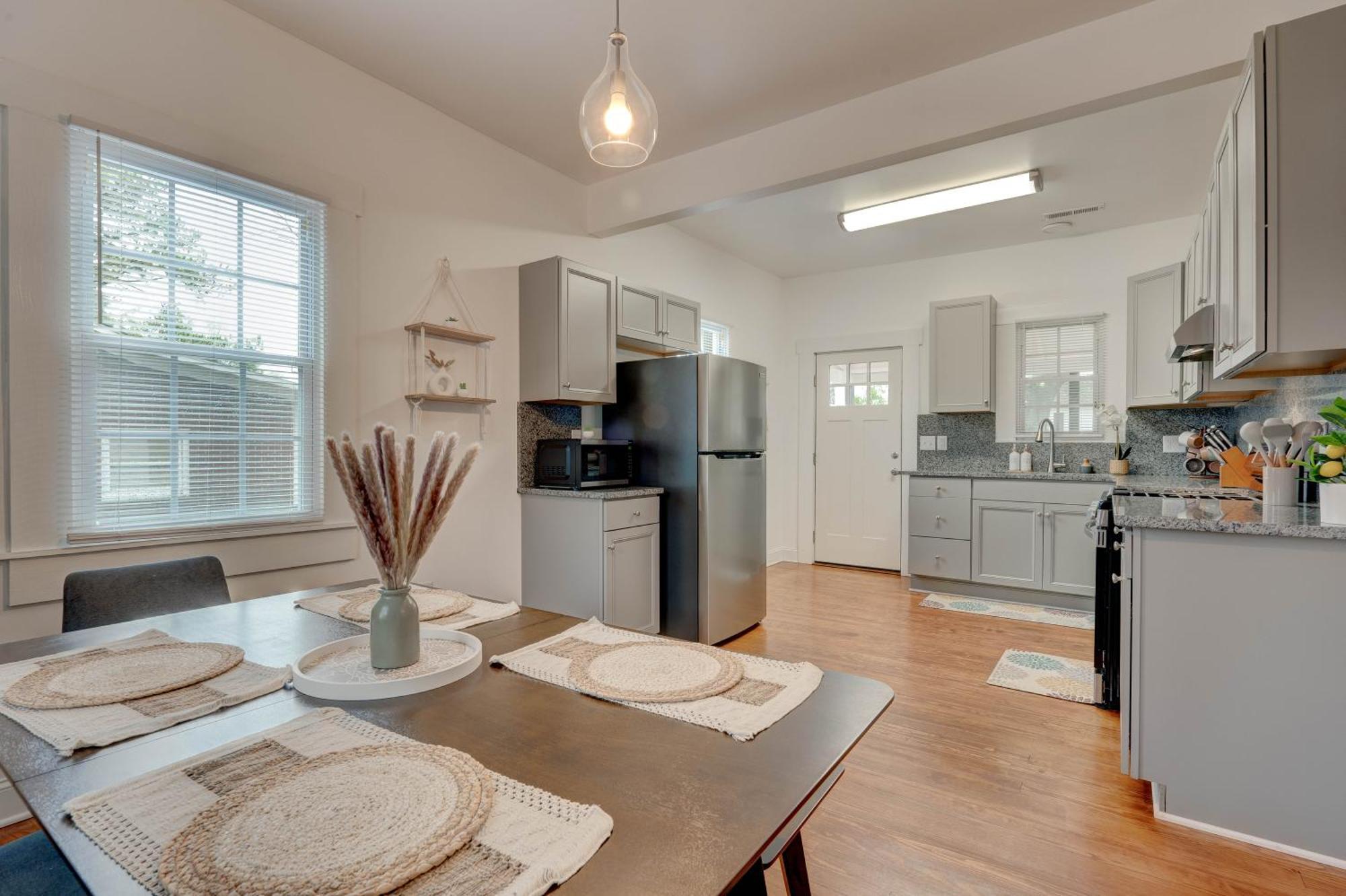 Peaceful Park Circle Getaway Holiday home