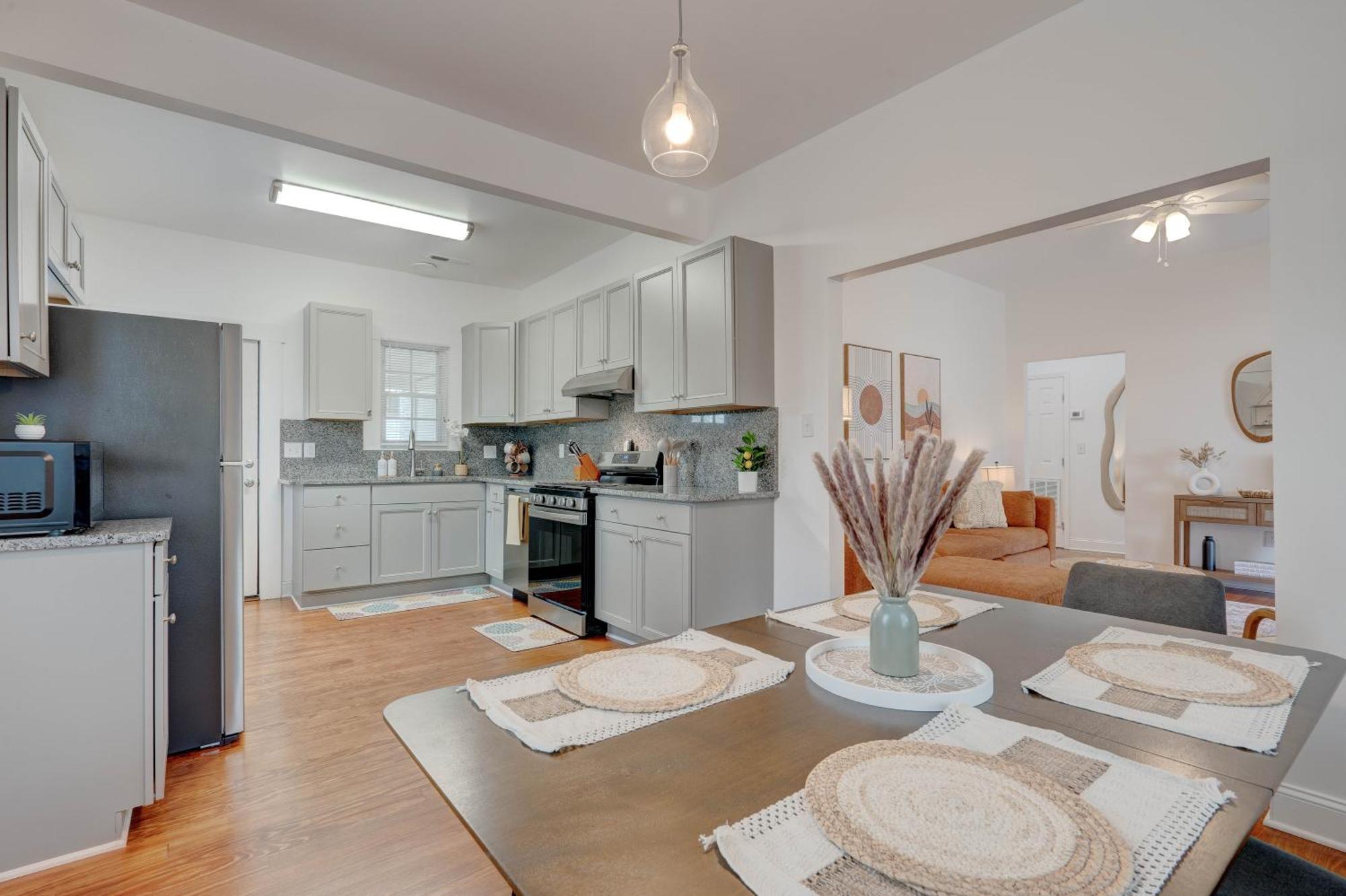 Peaceful Park Circle Getaway Holiday home *