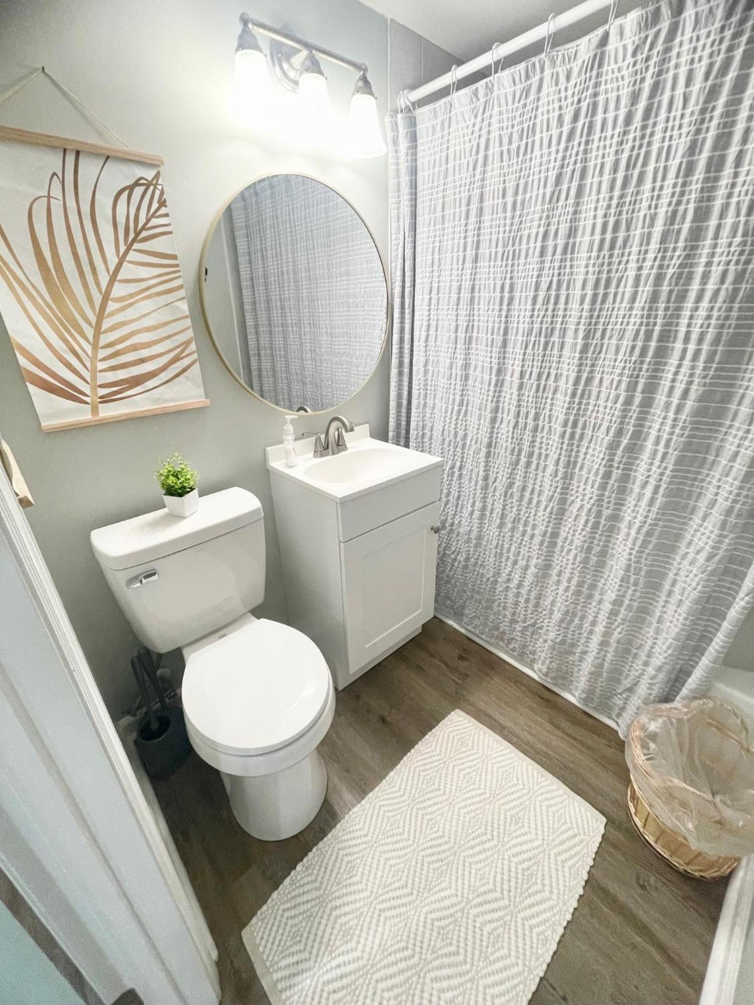 Pet- & Kid-equipped 2 Bedroom Near Downtown Holiday home Charleston