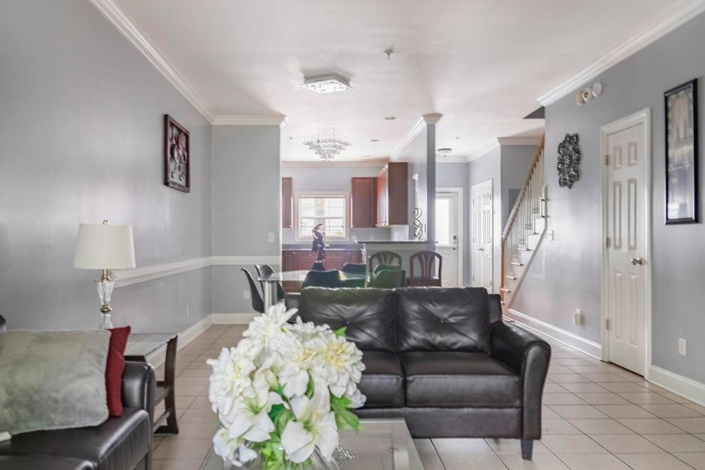 Private Balcony And Bathroom In Charleston