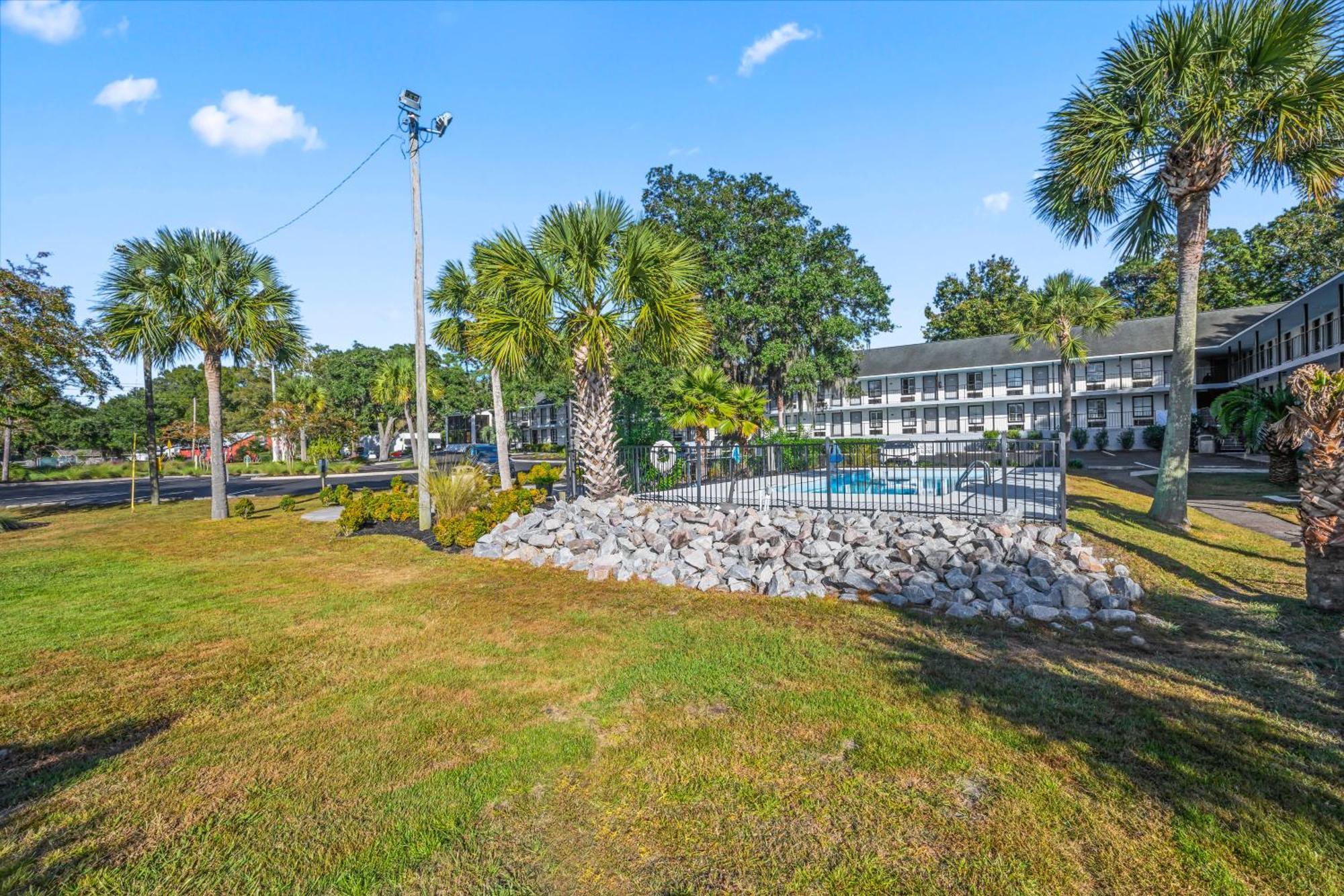 Creekside Charleston