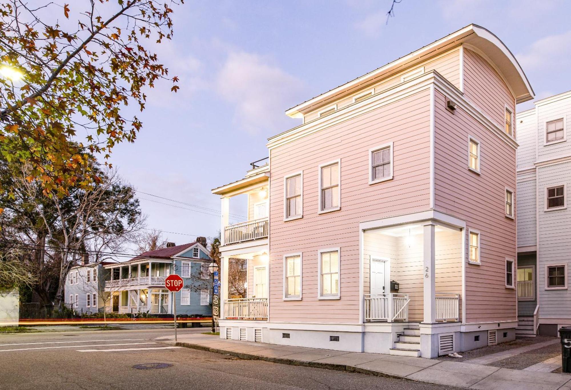 Rooftop Deck With Parking - 3 Blocks To King * Charleston