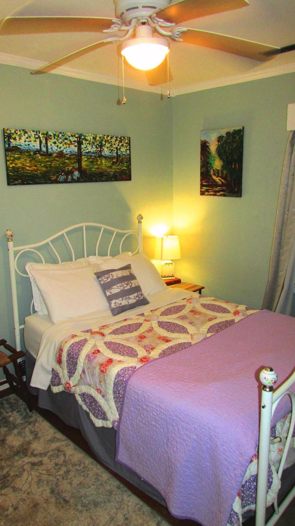 Holiday home 3 Bedrm, Art Houz, Mp 12 Miles, Downtown 10 *