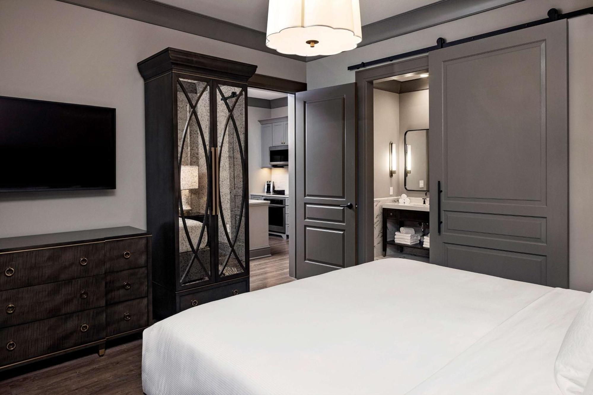 Hilton Club Liberty Place Hotel Charleston