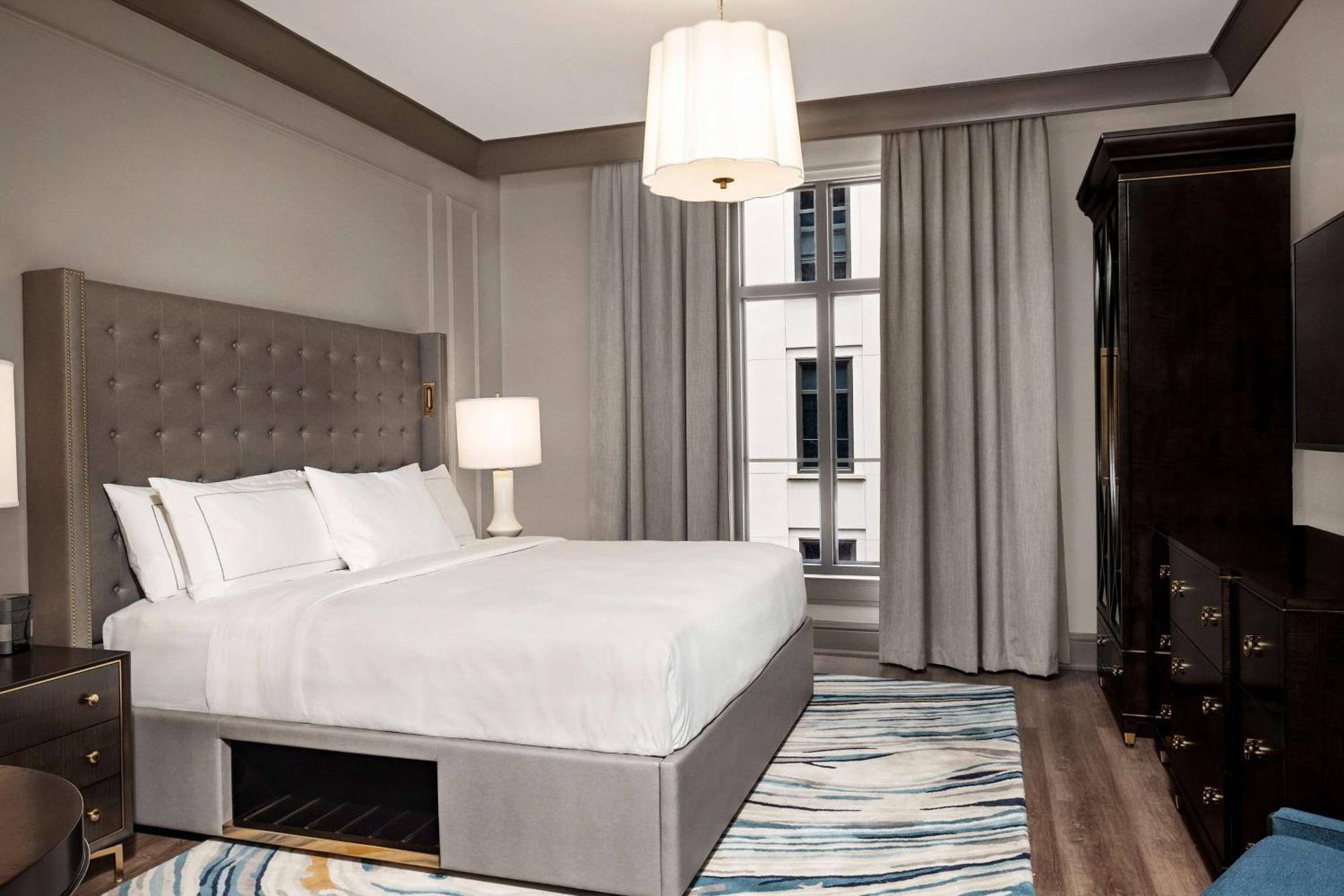 Hilton Club Liberty Place Hotel