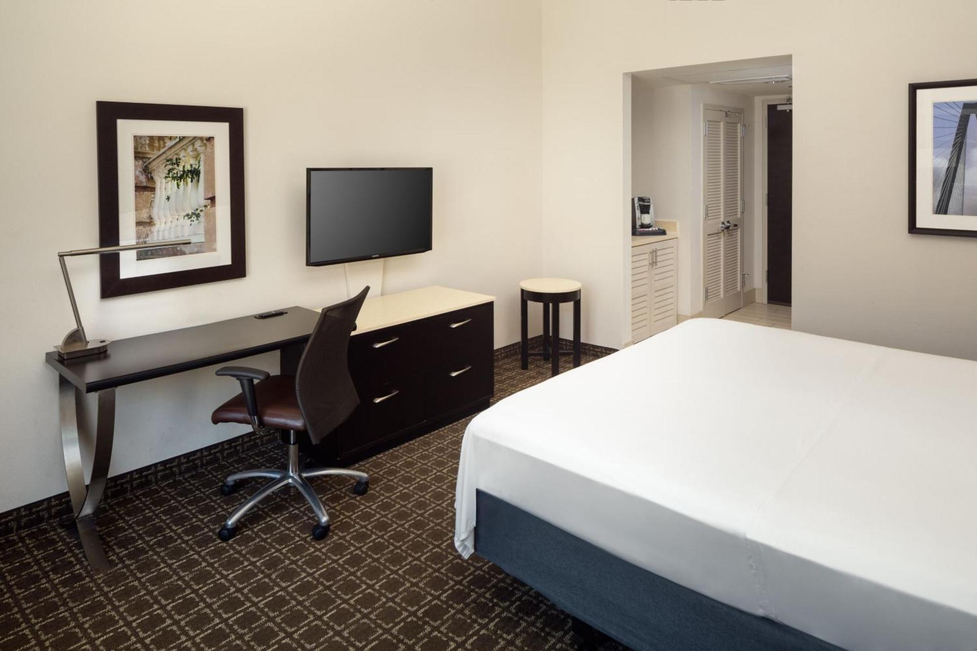 Hotel Live Oak, Historic District, A Tribute Portfolio 3*