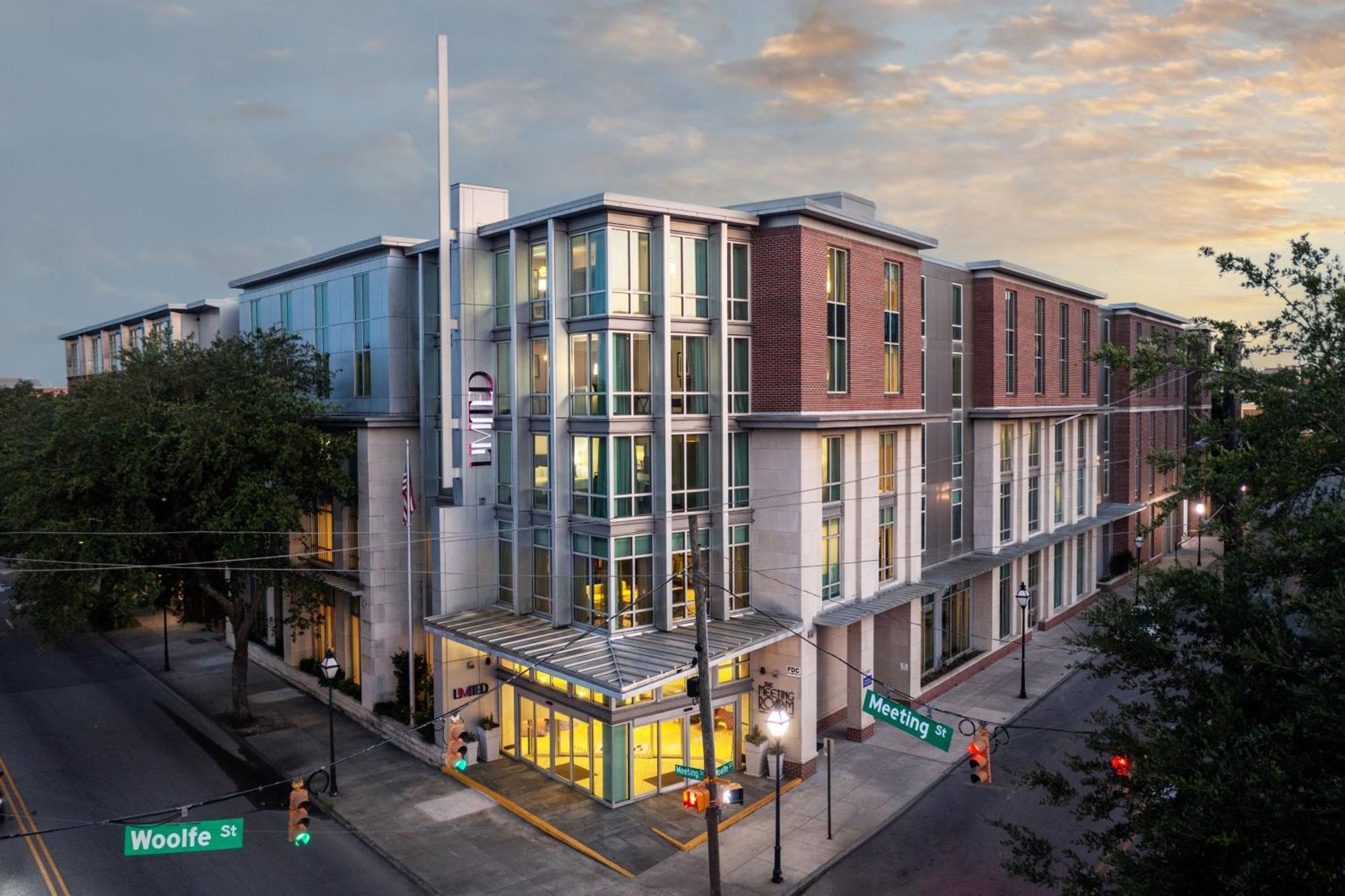 Hotel Live Oak, Historic District, A Tribute Portfolio 3*