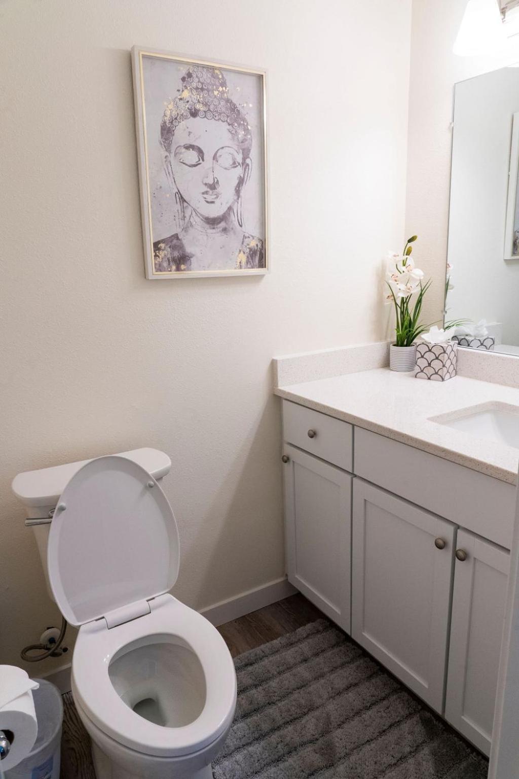 Madrona's B- Fully Fenced And Pet Friendly Holiday home Charleston