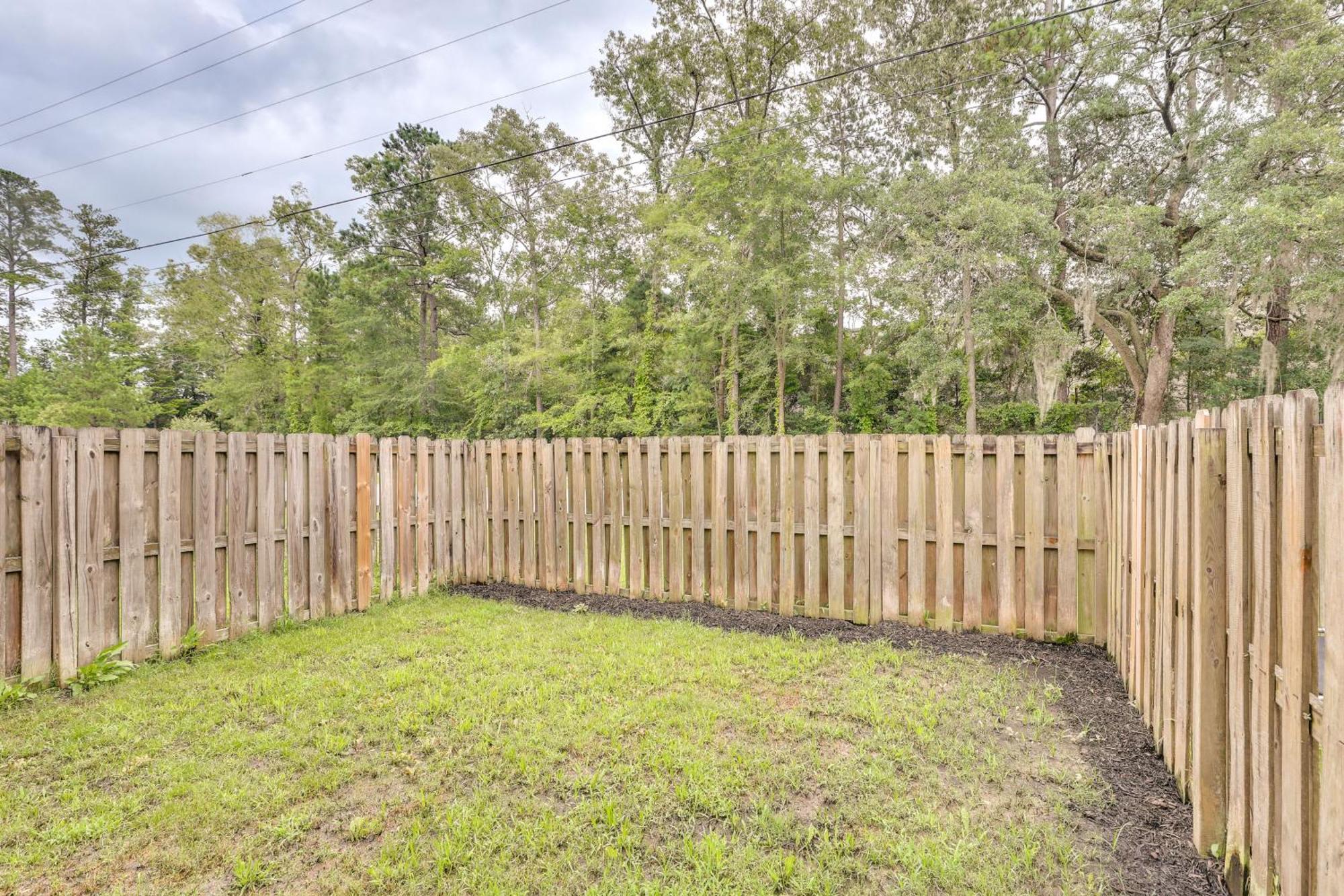 Charming North Townhome - Pets Welcome! Holiday home
