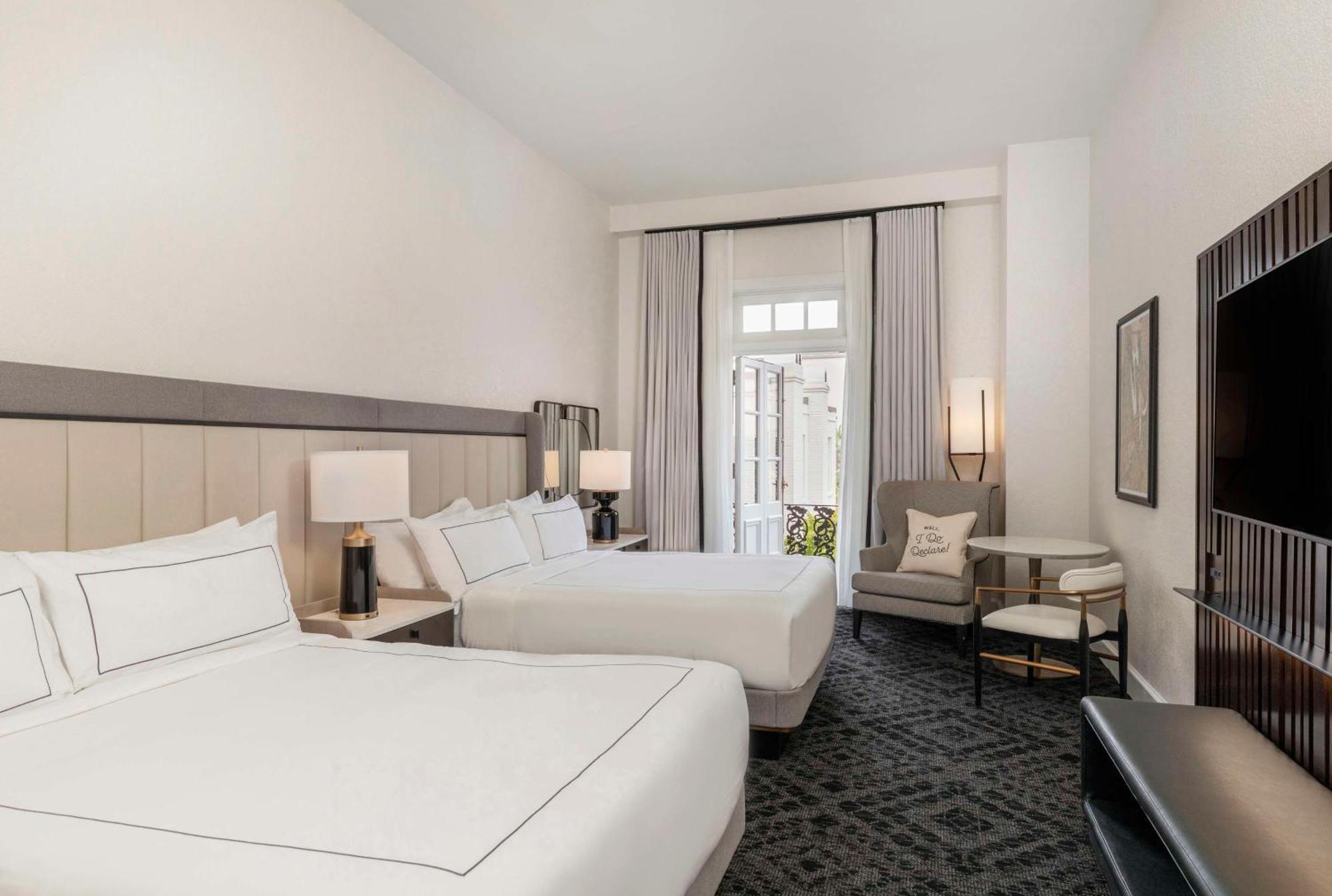 Mills House Charleston, Curio Collection By Hilton