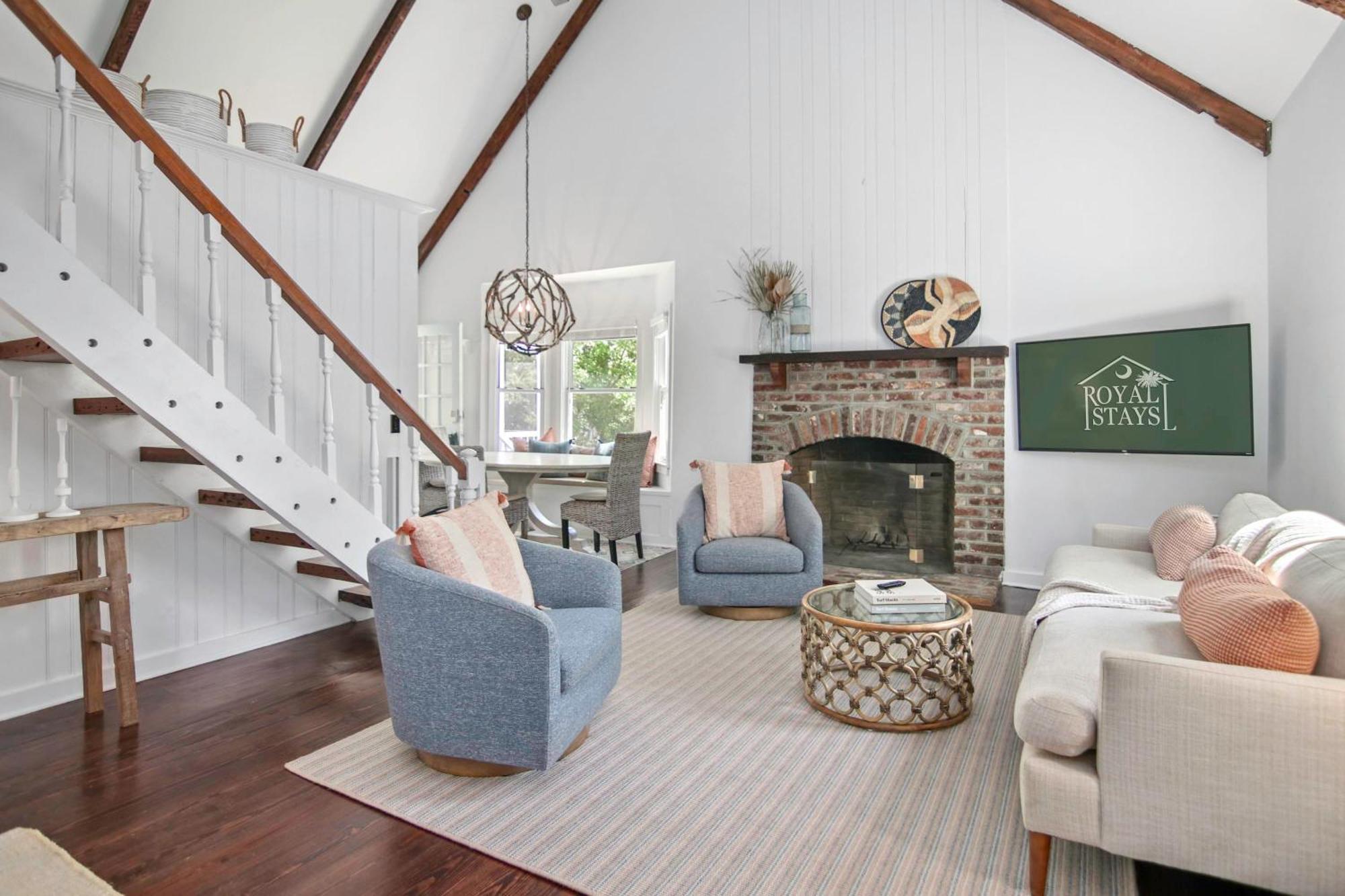 Sawyer's Landing- Mins To & Dtwn Holiday home