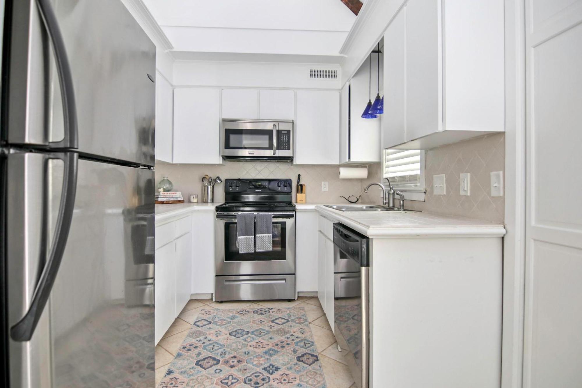 Sawyer's Landing- Mins To & Dtwn