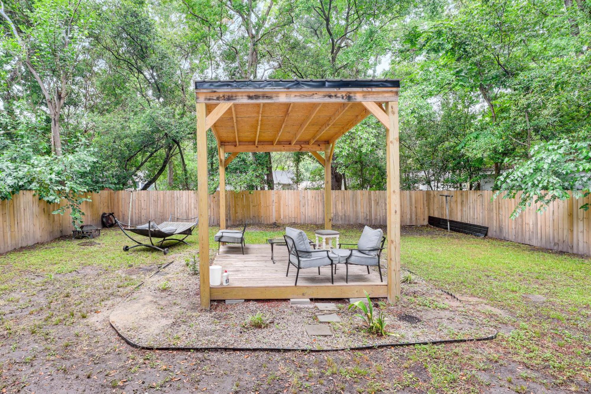 Holiday home Serene Near Airport Pets Welcome! Charleston