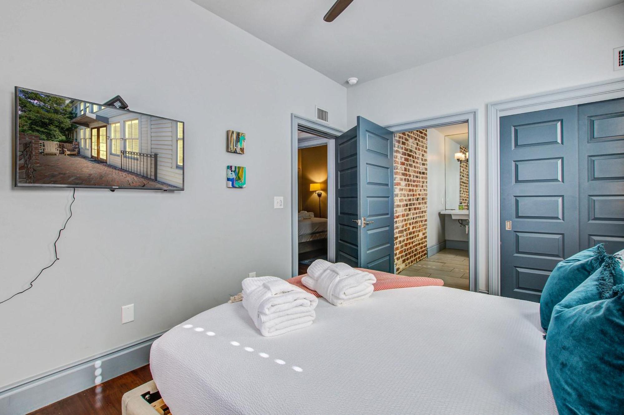 15 Cannon Apartment