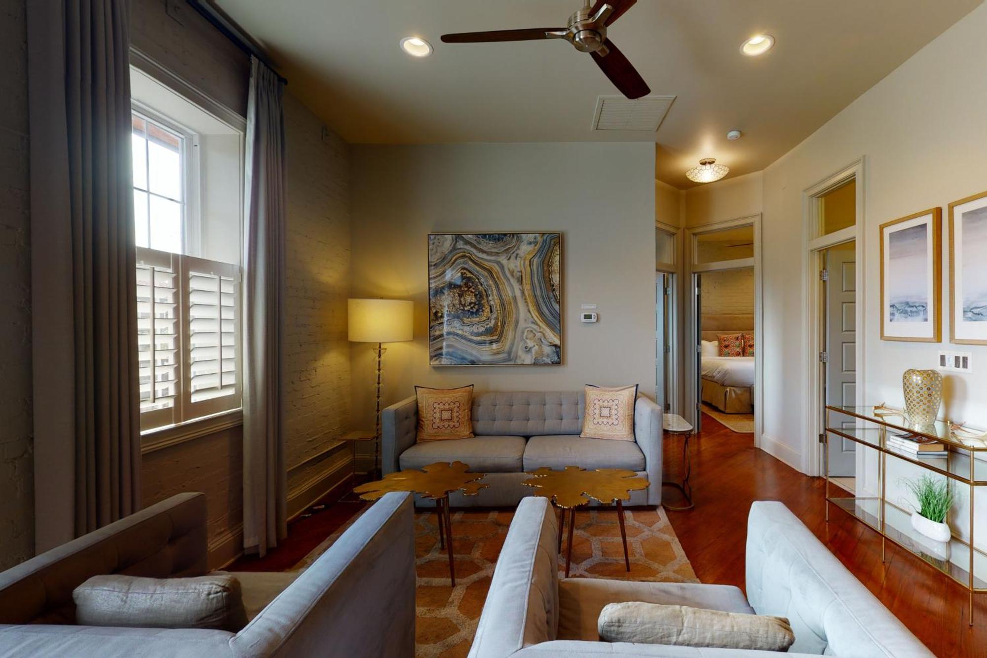 563 King Holiday home