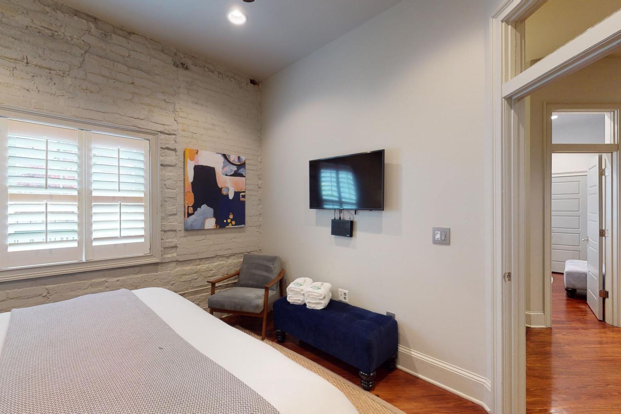 563 King Holiday home *