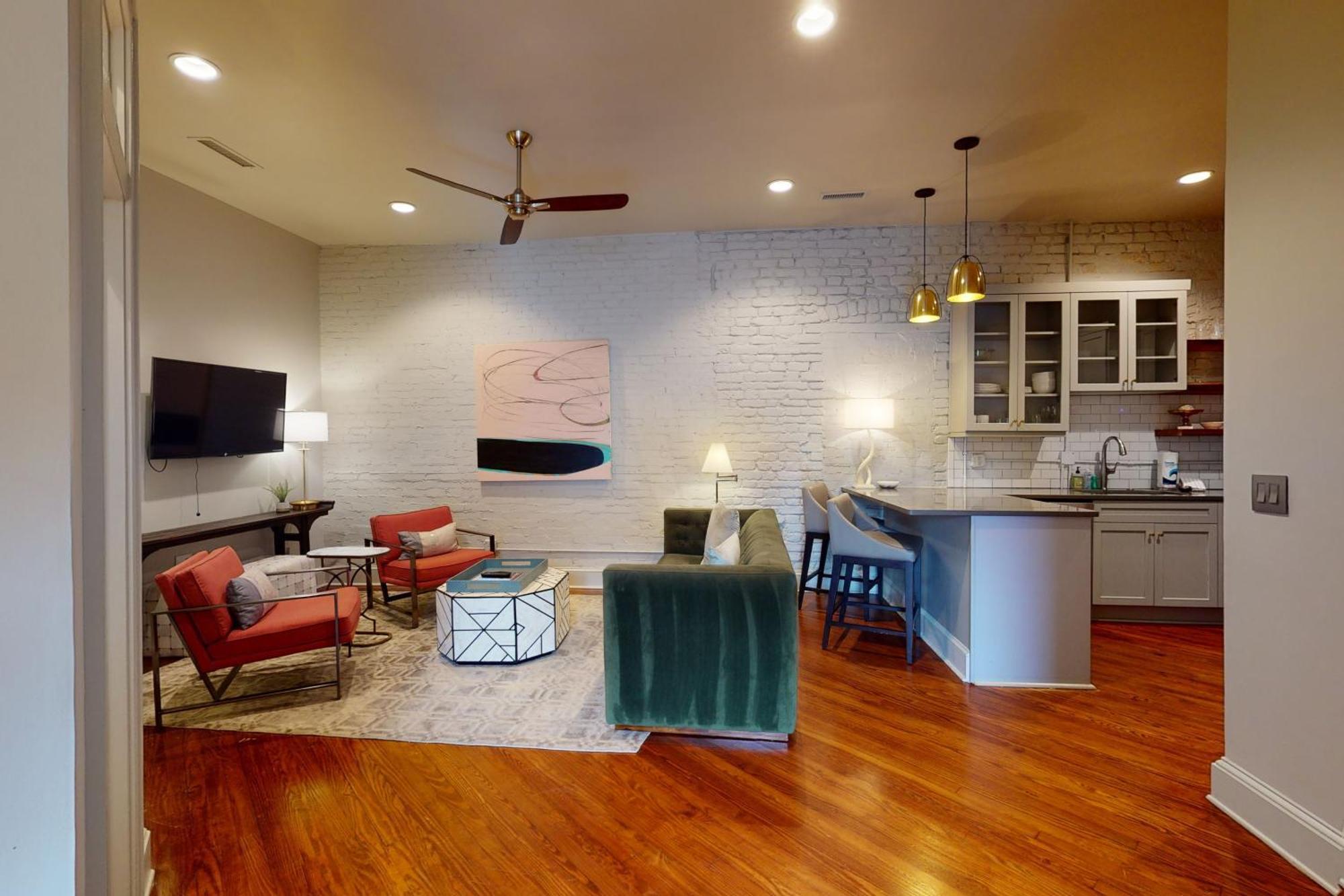 563 King Holiday home *