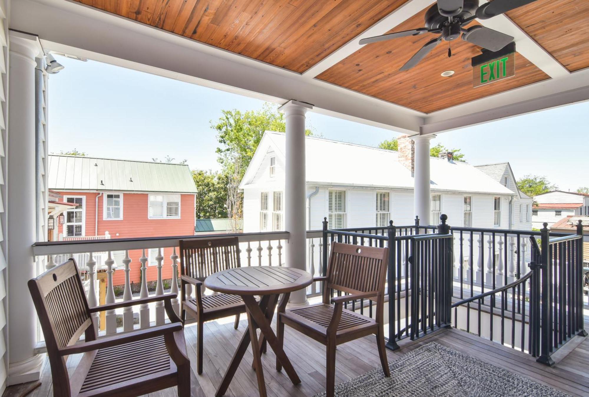 The Charlestonian Aparthotel *