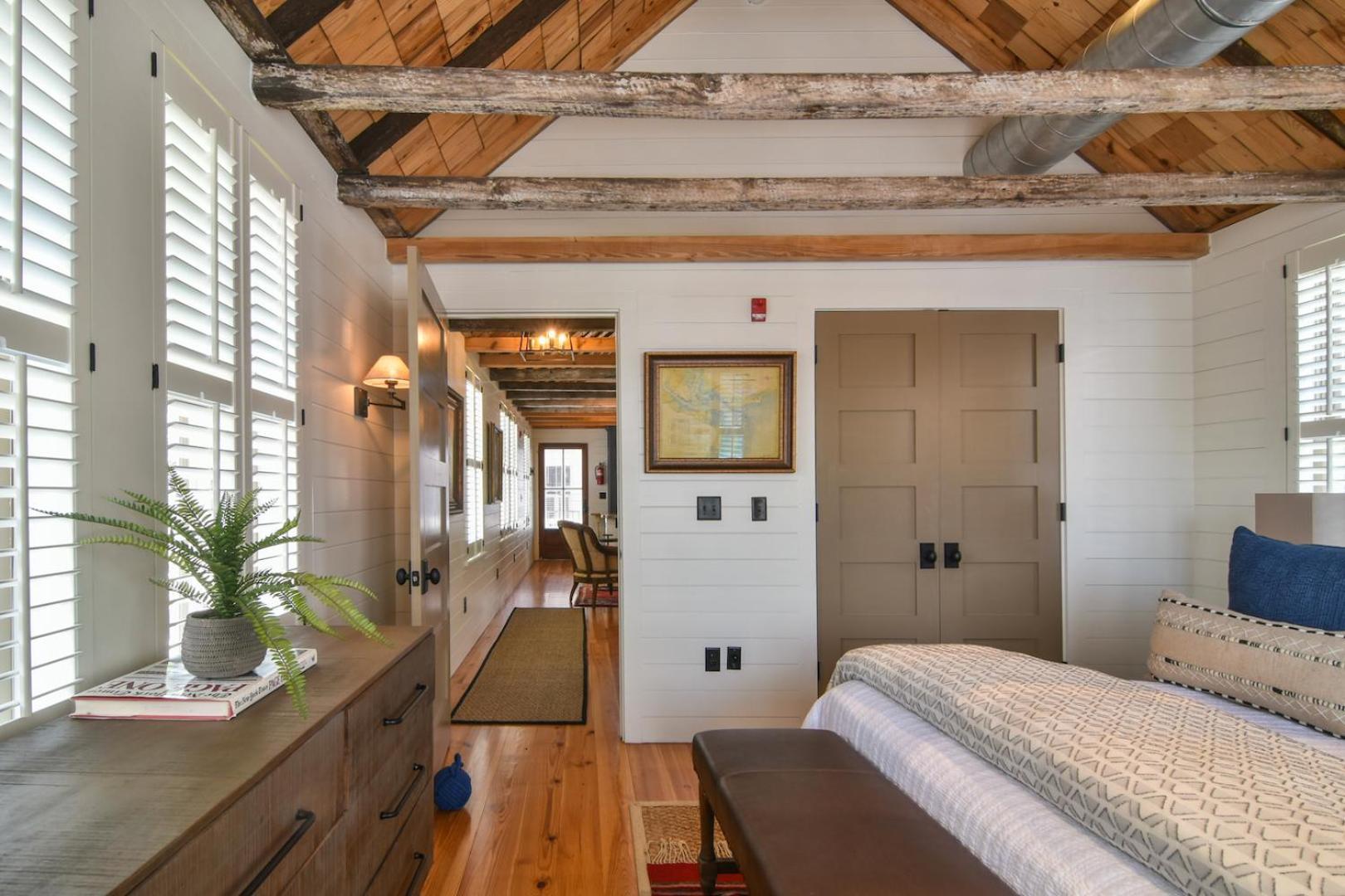 The Charlestonian Aparthotel *