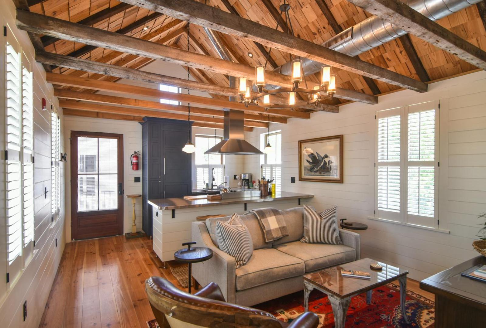 The Charlestonian