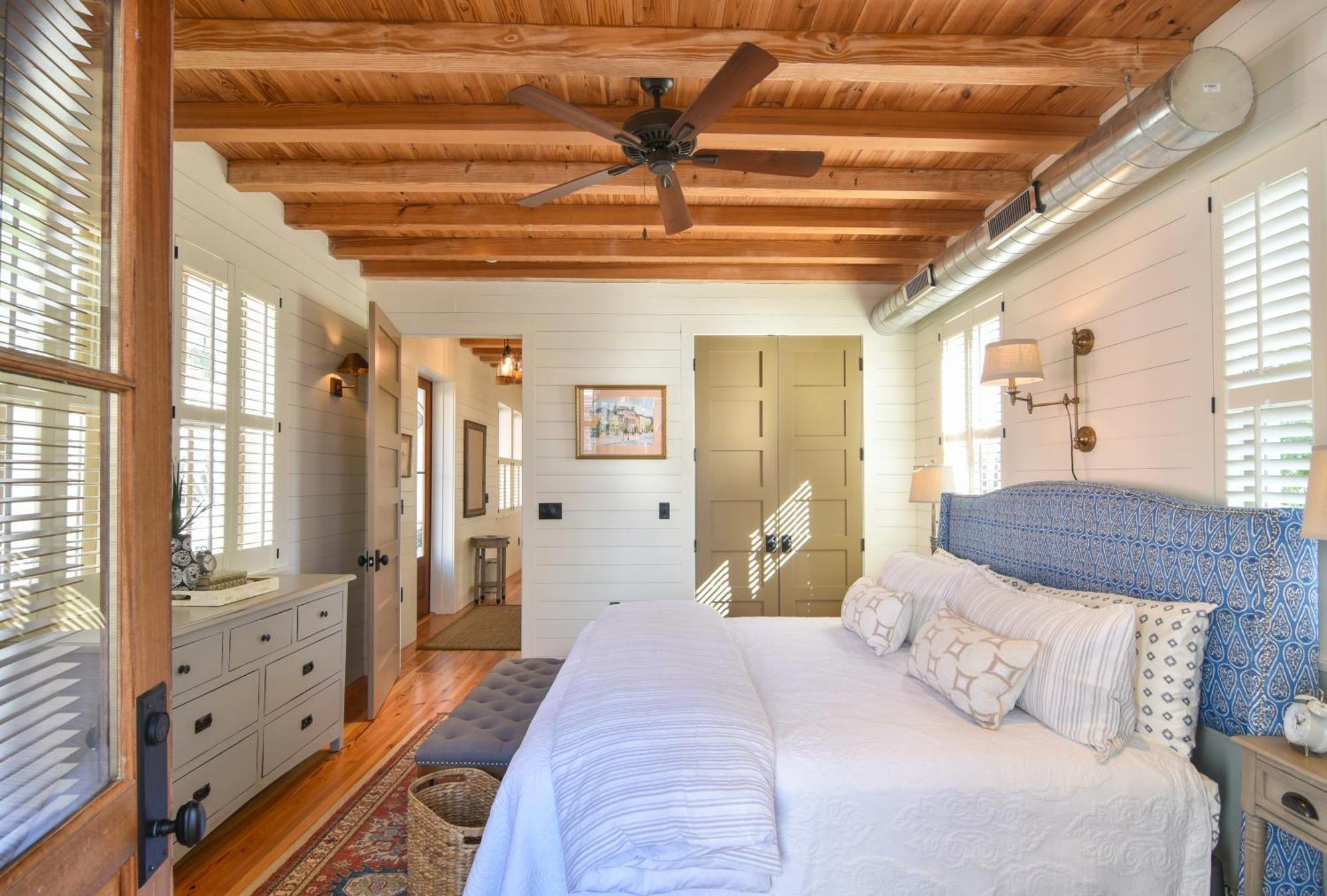 The Charlestonian Charleston