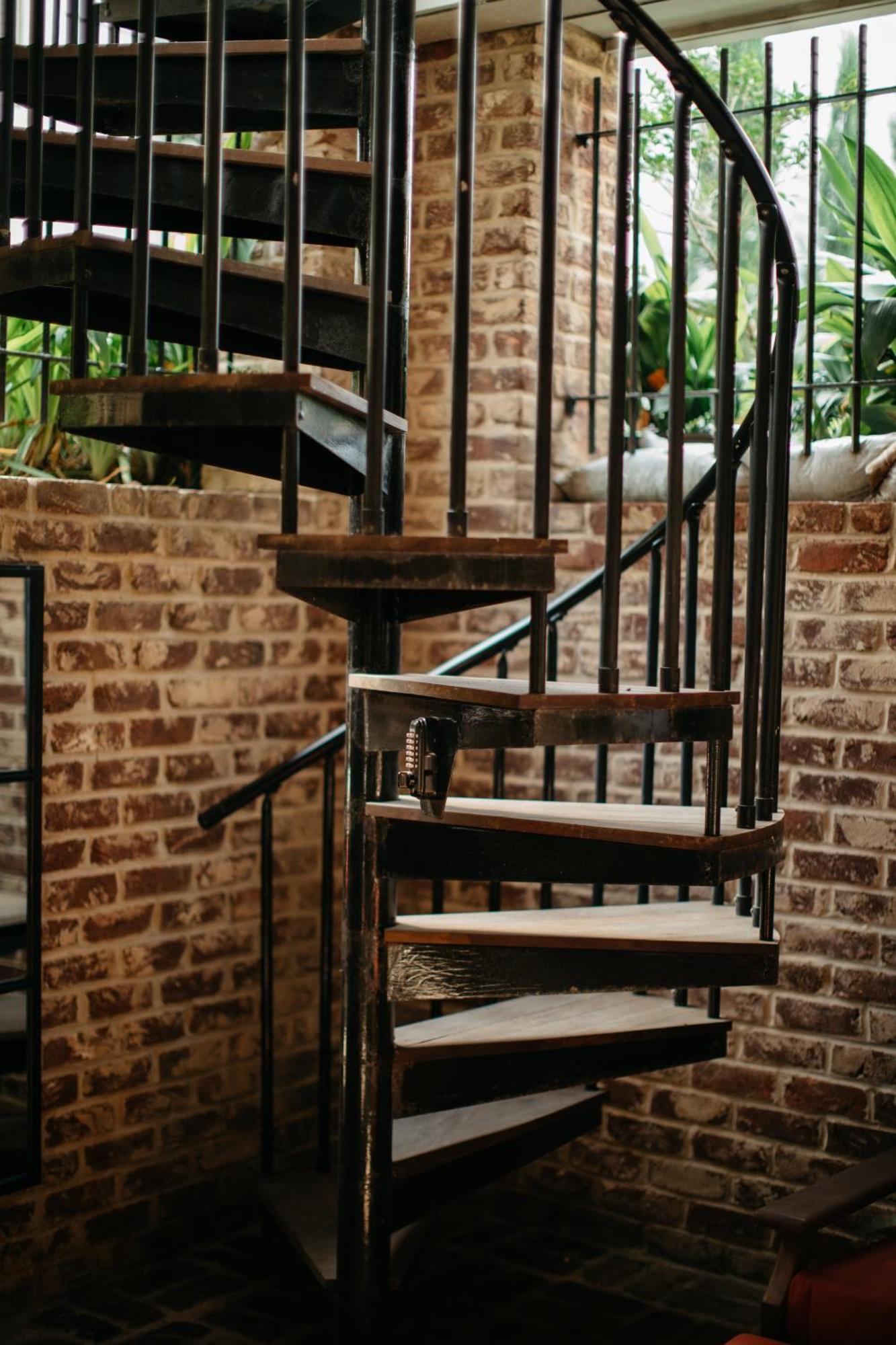 The Charlestonian *