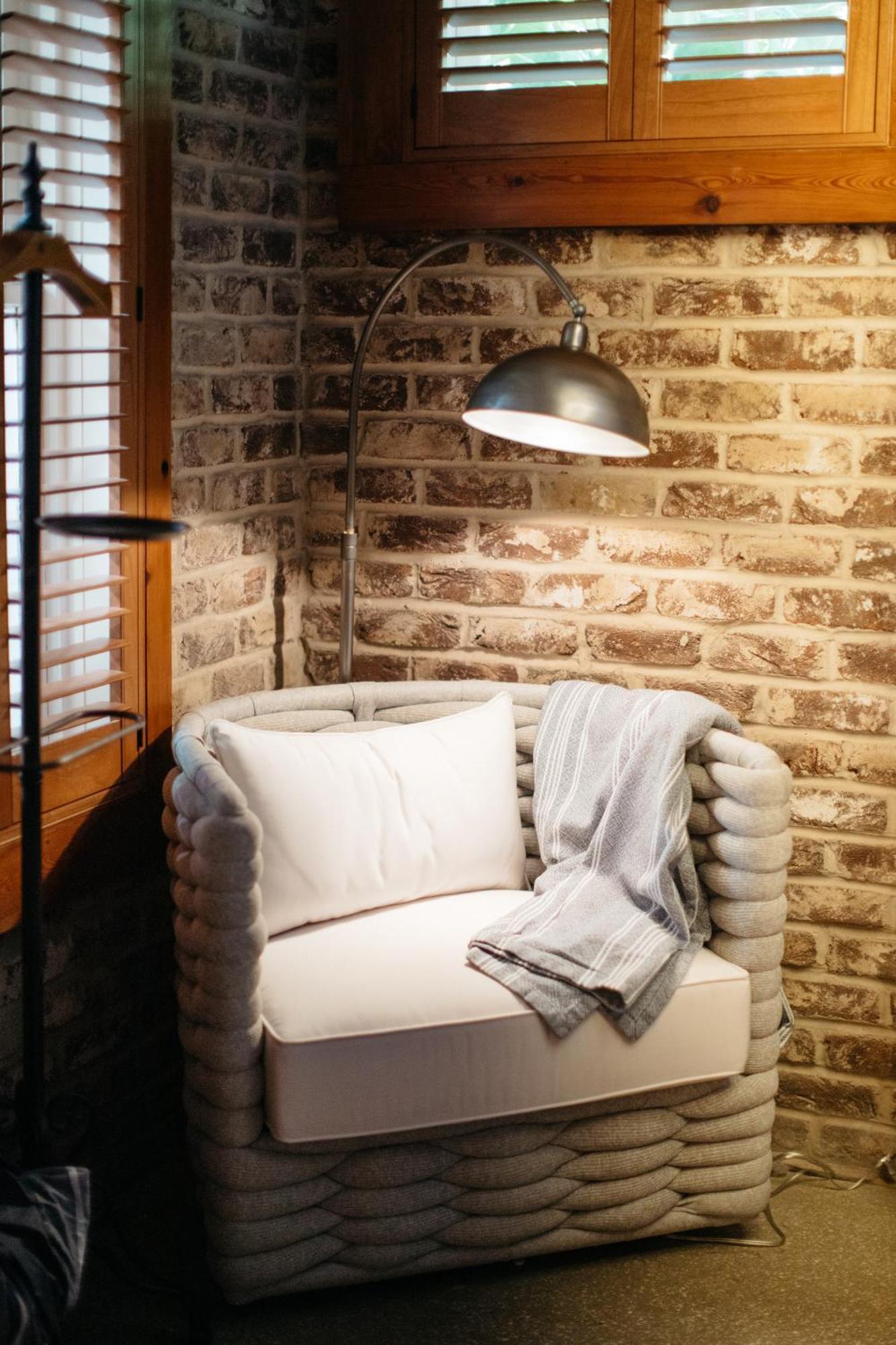 The Charlestonian Charleston