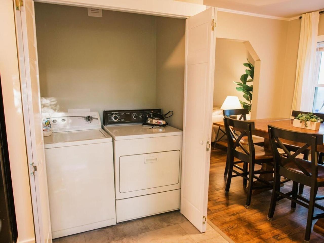 Convenient To Park Circle And Downtown Holiday home Charleston