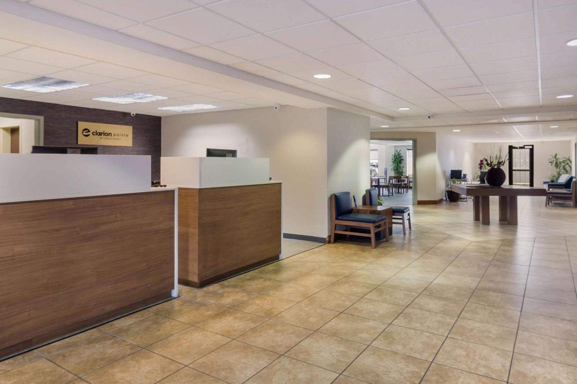 Clarion Pointe - West Ashley 2*