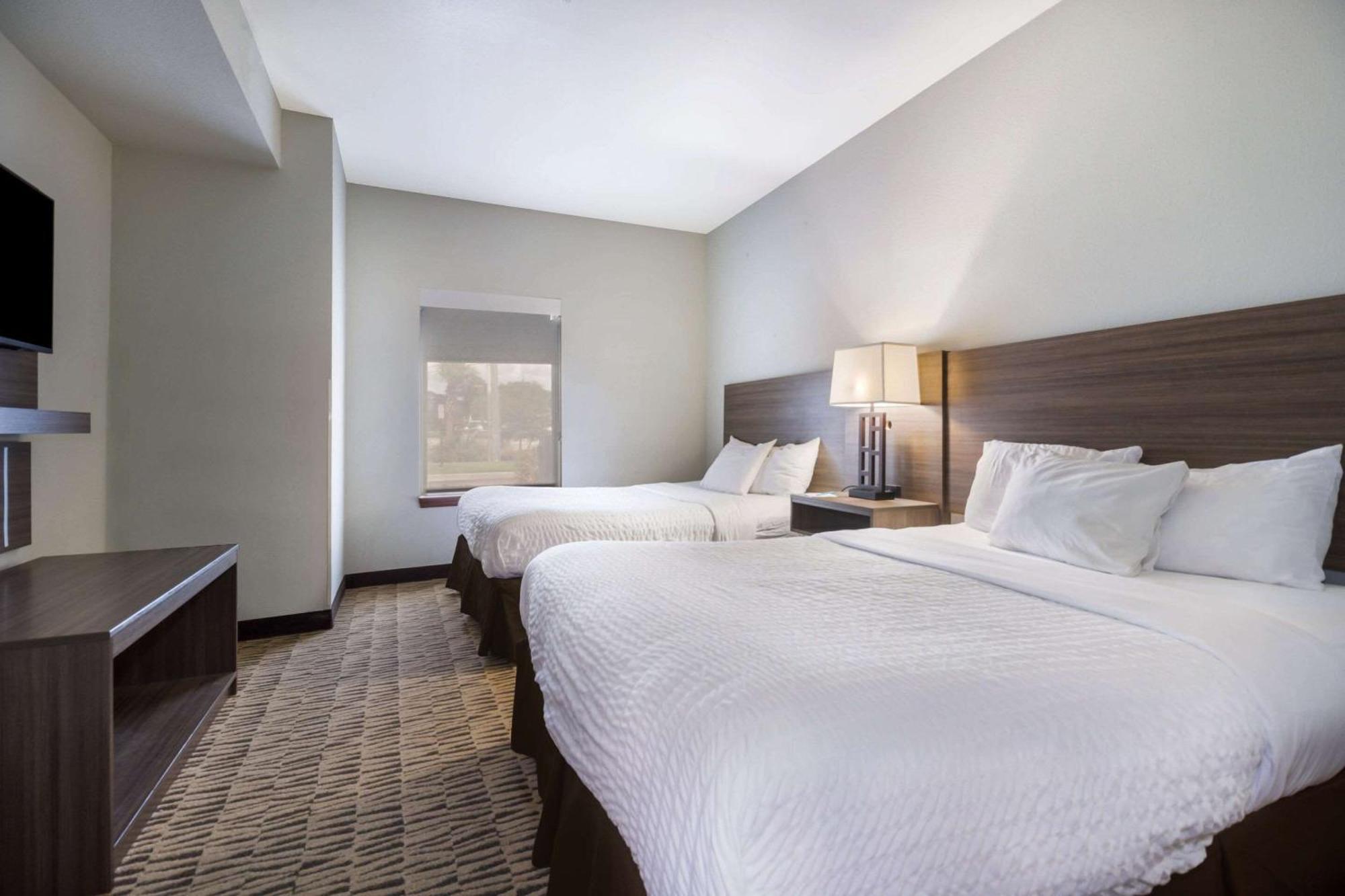 Clarion Pointe - West Ashley Hotel Charleston