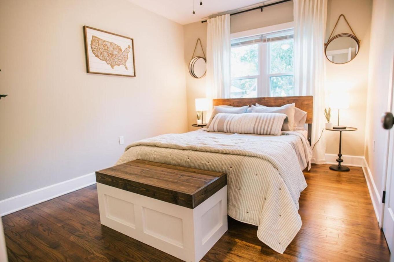 Convenient To Park Circle And Downtown Holiday home