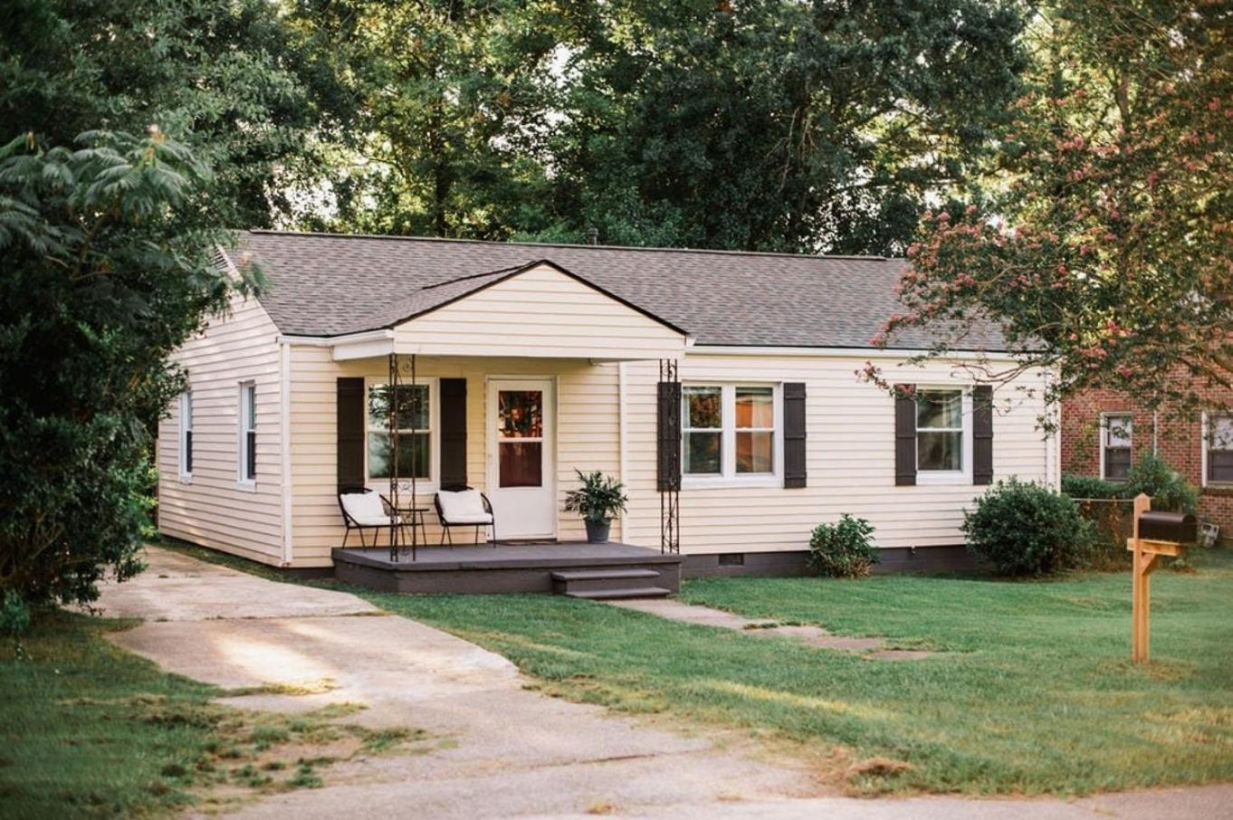 Convenient To Park Circle And Downtown Holiday home Charleston