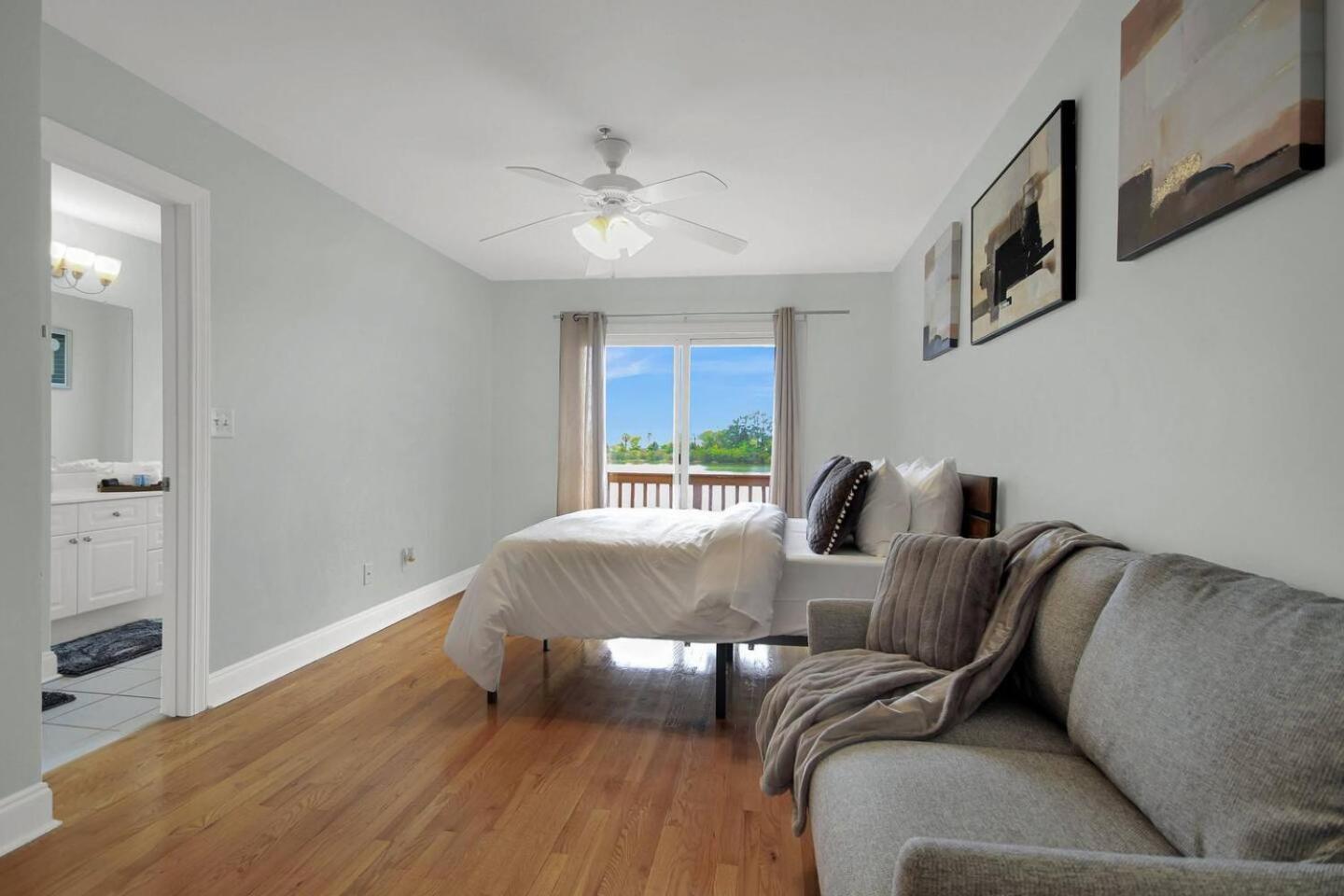 Lakefront 3br Townhome W Stunning Views! Holiday home Charleston