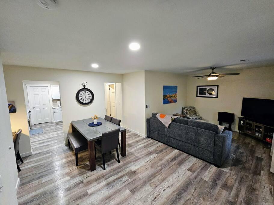 Holiday home Madrona's A