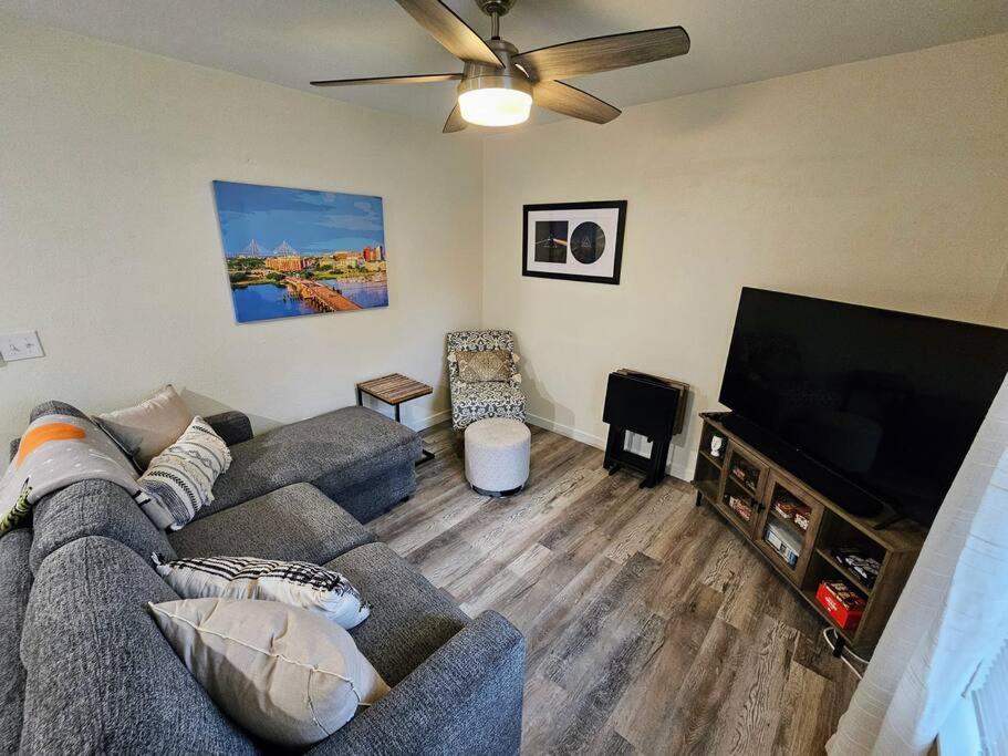 Madrona's A Holiday home