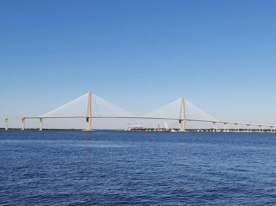 Villa Sweet In Charleston! 3br Full Amenities *