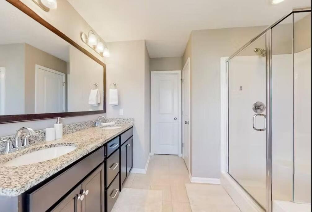 Sweet In Charleston! 3br Full Amenities