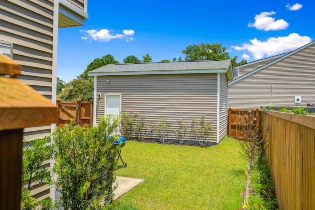 Sweet In Charleston! 3br Full Amenities *