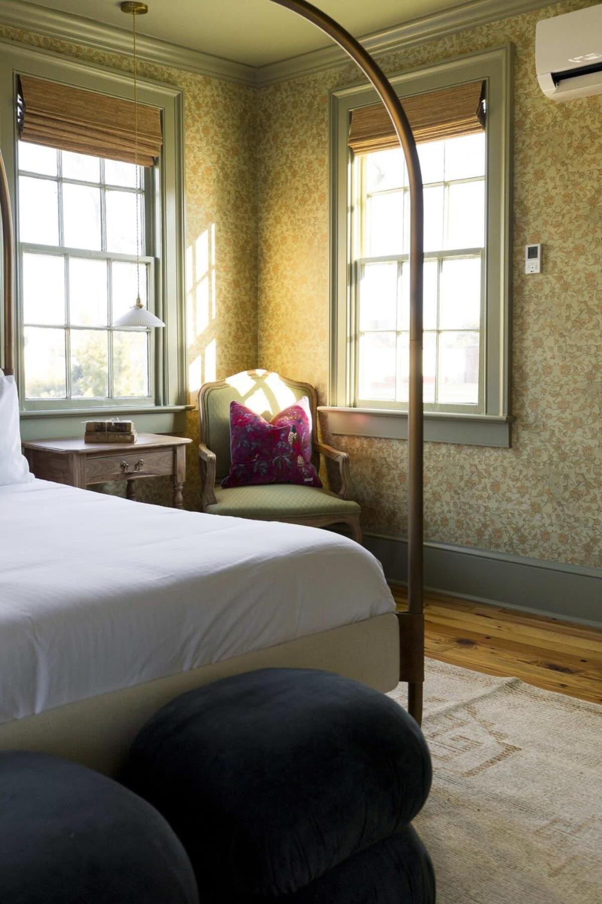 Bed & Breakfast Veranda King - Walk To King *