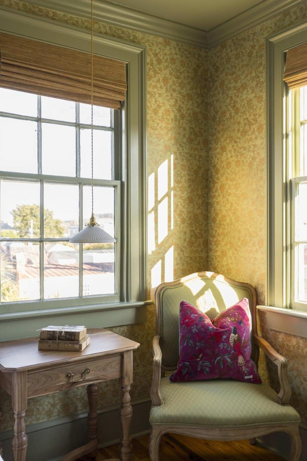 Bed & Breakfast Veranda King - Walk To King *