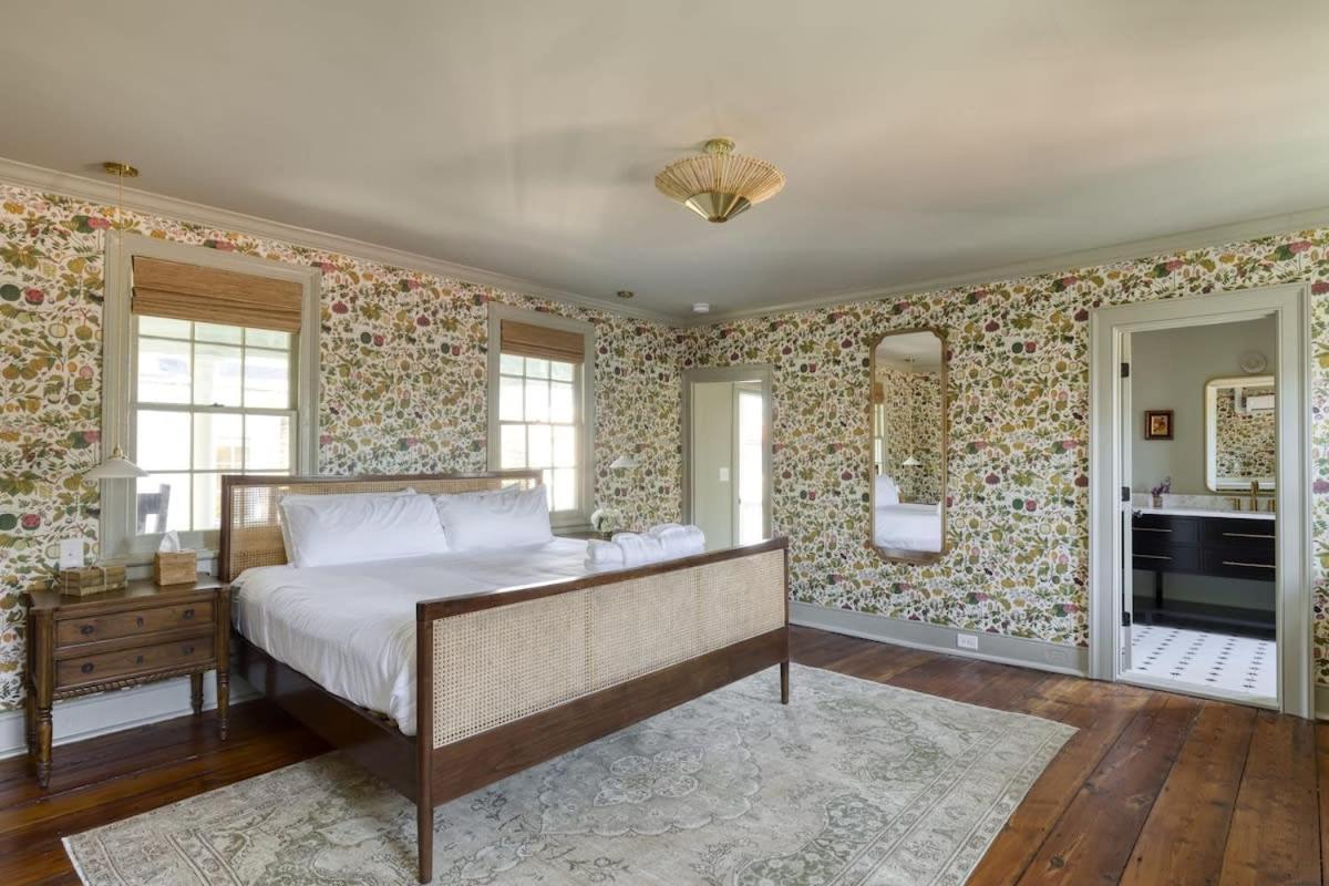 Bed & Breakfast The Nicholas Veranda King - Walk To King *